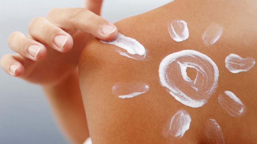 How to Stay Safe in the Sun This Summer