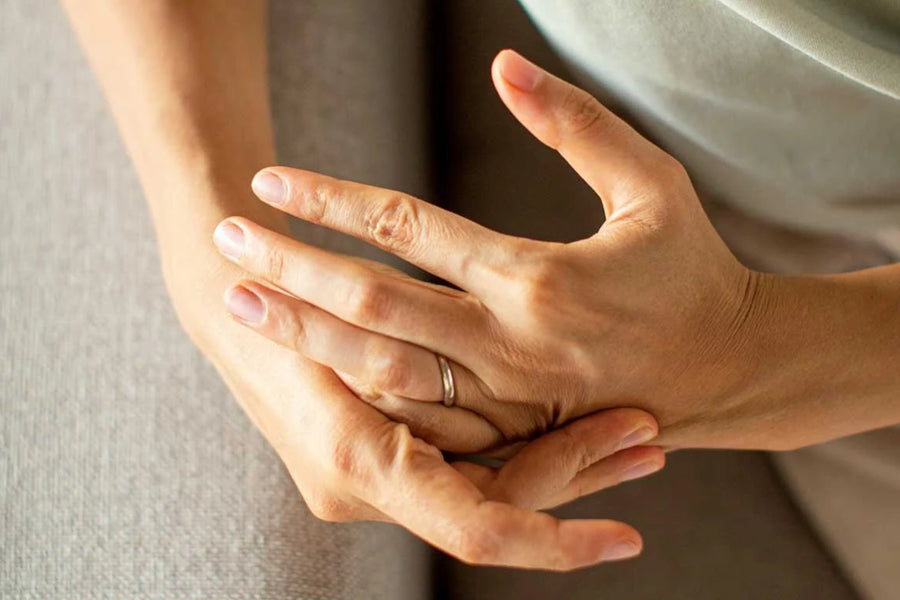 Tapping Into the Mind-Body Magic (And Science) of Eft