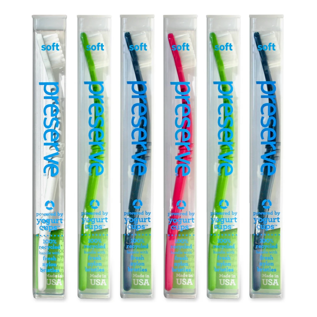Toothbrush w. Travel Case - Soft by Preserve